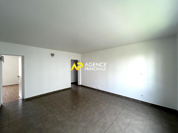ARGENTEUIL Appartement 4 pièces 65.5 m2 €187 000 ** - Référence 4434