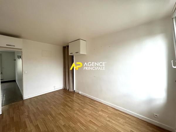 ARGENTEUIL Appartement 4 pièces 65.5 m2 €187 000 ** - Référence 4434