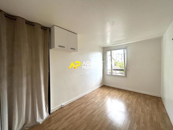 ARGENTEUIL Appartement 4 pièces 65.5 m2 €187 000 ** - Référence 4434