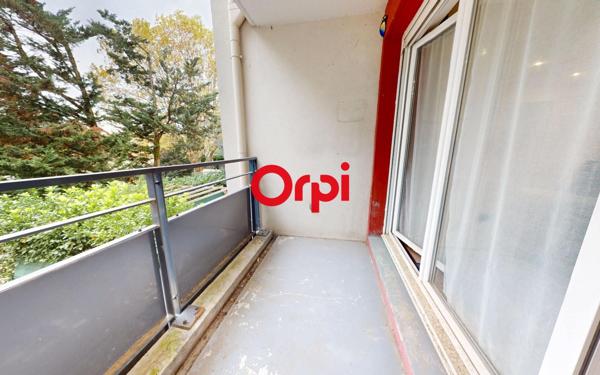 Appartement à vendre    3 pièces • 71,22 m2 Vaulx-en-Velin