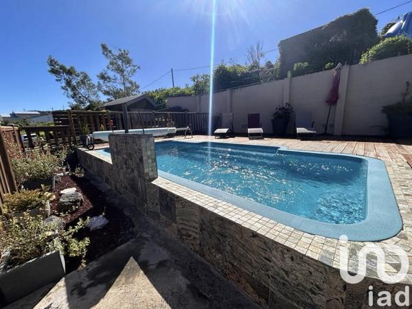 Maison à vendre 13 pièces 238 m² Le Tampon