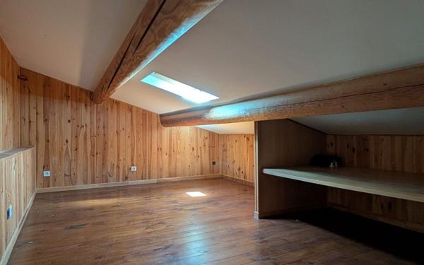 Maison à vendre    4 pièces •  Montfrin