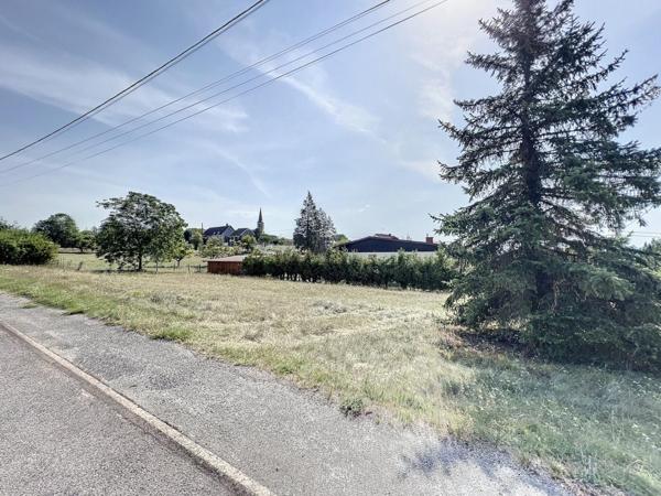 Terrain à Bâtir de 846m² à Membrey