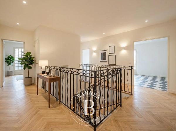Aix-en-Provence, Maison 5 Chambres -  200 m² à vendre