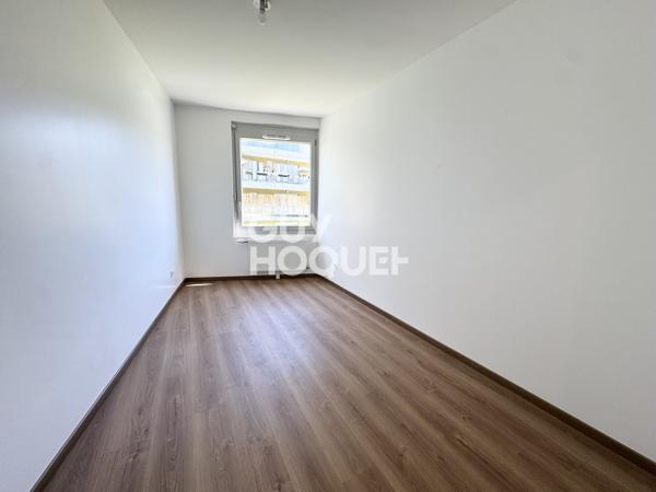 APPARTEMENT À LOUER DE 4 PIÈCES DE 81,00 M²