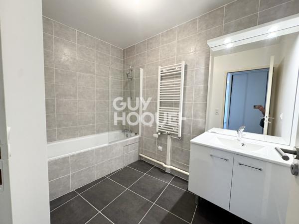 APPARTEMENT À LOUER DE 4 PIÈCES DE 81,00 M²