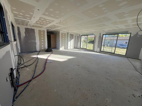 Maison à Personnaliser-136m2-Garage 40m2 sur un terrain de 1200m2