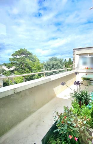 Rouen 10 mn Gare : Bel Appt 70 m² dernier étage, avec 2 terrasses (22 m²), cave et Garage ! Excellente opportunité ...