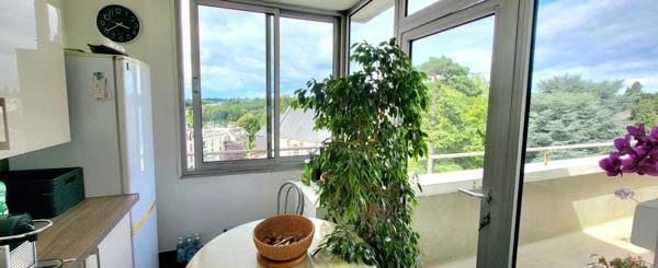 Rouen 10 mn Gare : Bel Appt 70 m² dernier étage, avec 2 terrasses (22 m²), cave et Garage ! Excellente opportunité ...