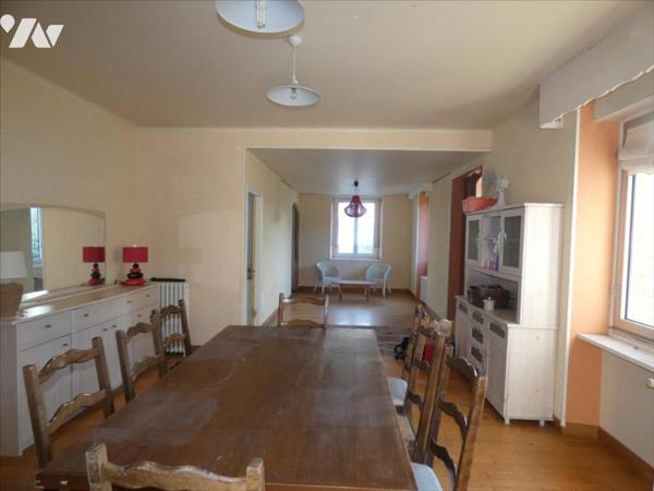 PLONEVEZ DU FAOU- Grande maison, proche du bourg