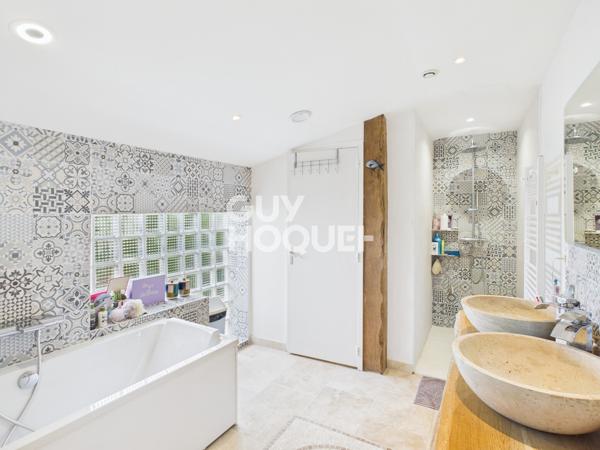 MAISON À VENDRE DE 4 PIÈCES DE 120,00 M²