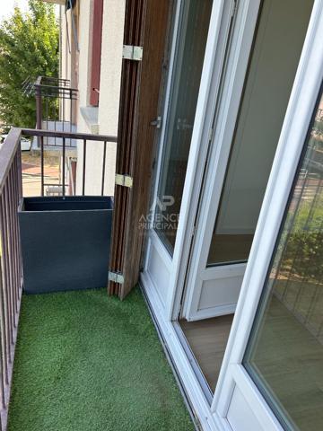 Appartement Le Mesnil Le Roi 3 pièce(s) Loyer 1 290 €/mois charges comprises **  - Référence  4734