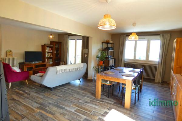 BELLE MAISON 5 CHAMBRES Vic-sur-Cère (15800)