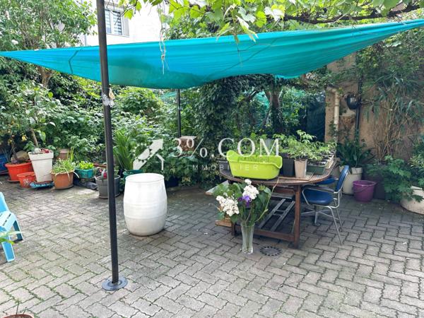 Maison 8 pièce(s) 5 chambre(s) 180 m²