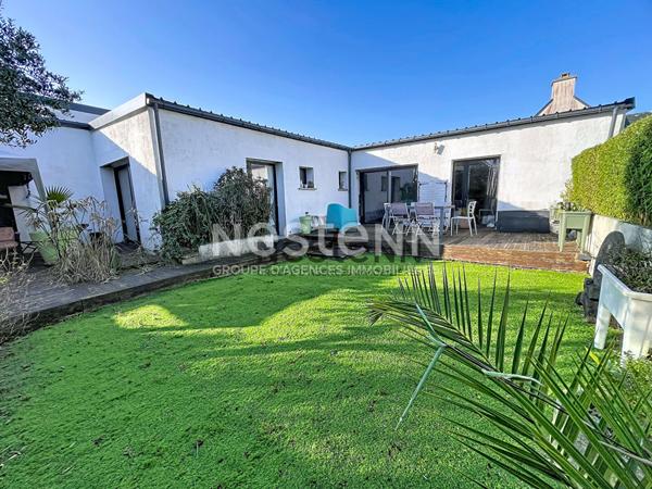 Maison 7 pièces AMBON À 10 minutes à pied de la plage, environnement calme