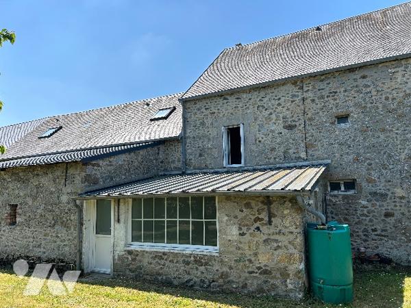 Jolie maison d'environ 160m², située dans la campagne d' Agon-Coutainville,  à 2,5km de la mer.
