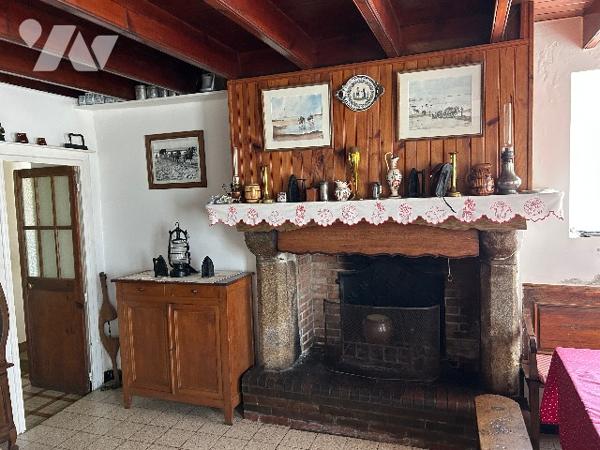 Jolie maison d'environ 160m², située dans la campagne d' Agon-Coutainville,  à 2,5km de la mer.