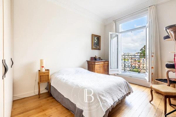 Paris 17ème, Appartement 3 Chambres -  121 m² à vendre
