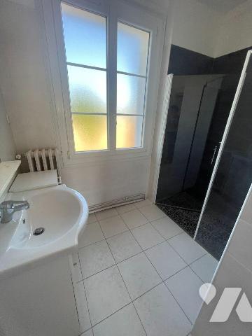 NOUVEAU "Chez des Notaires à Mes Côtés", situé en centre ville de FALAISE, au pied  des commerc...