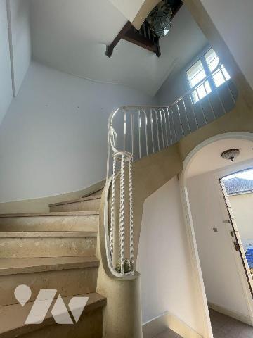 NOUVEAU "Chez des Notaires à Mes Côtés", situé en centre ville de FALAISE, au pied  des commerc...