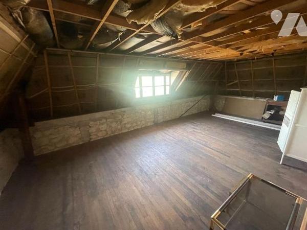 NOUVEAU "Chez des Notaires à Mes Côtés", situé en centre ville de FALAISE, au pied  des commerc...