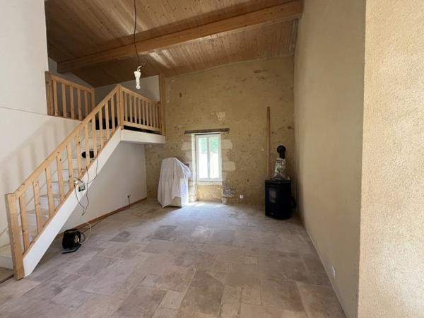 Maison à louer 850 € CC Baigneaux 4 p 98 m² DPE D