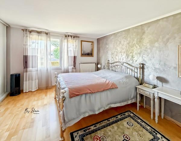À vendre – Villa Kaufman & Broad avec véranda haut de gamme – 190 m² – Grand jardin paysager – 77600 Bussy-Saint-Georges - Seine-et-Marne - Val d’Europe - Disney