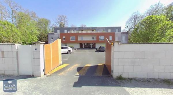 Appartement à louer 2 pièces 56.4m² La Chapelle-Saint-Mesmin (45380)