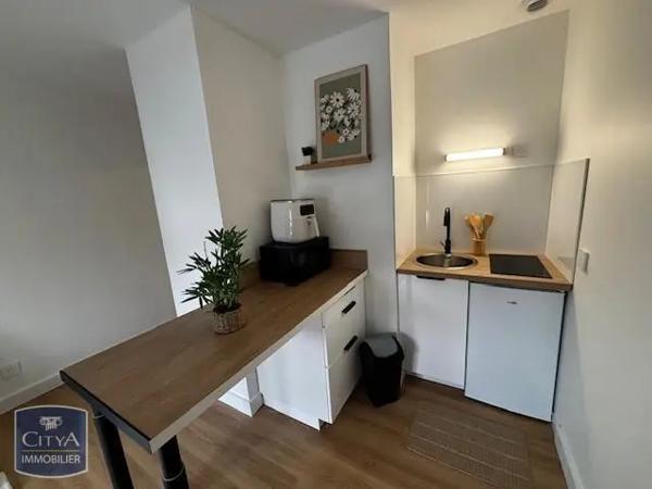 Appartement à louer 1 pièce 22.25m²