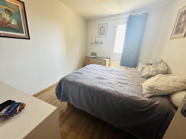 Appartement
         6 pièces
        - 103 m² 219 900 € *