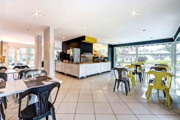 INVESTISSEMENT LOCATIF  DIVONNE-LES-BAINS  Résidence Zenitude L'Orée du Parc*** - 5,97% de rentabilité