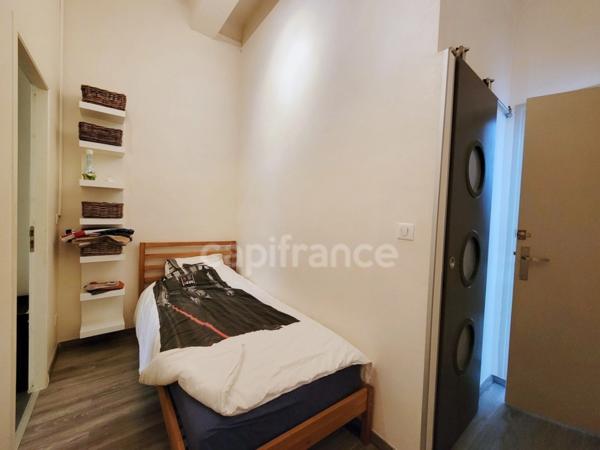 A VENDRE - Maison vigneronne T10 - 252m² habitables - Garage - Terrasse - Roujan (34)