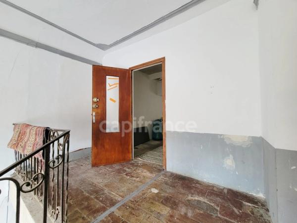 A VENDRE - Maison vigneronne T10 - 252m² habitables - Garage - Terrasse - Roujan (34)