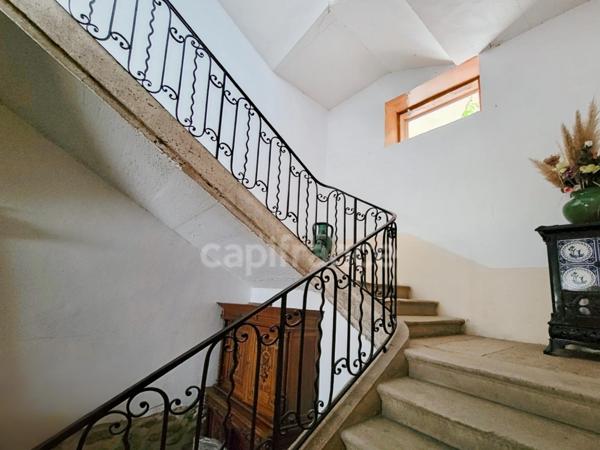 A VENDRE - Maison vigneronne T10 - 252m² habitables - Garage - Terrasse - Roujan (34)