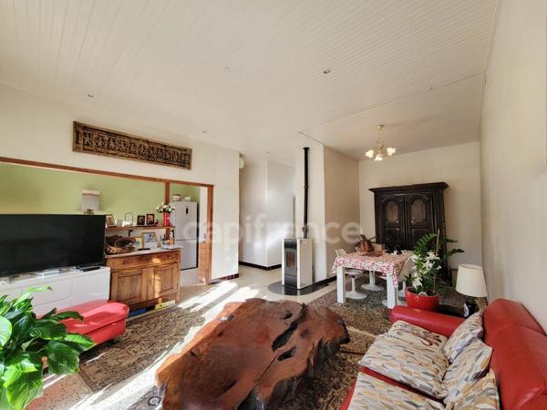 A VENDRE - Maison vigneronne T10 - 252m² habitables - Garage - Terrasse - Roujan (34)