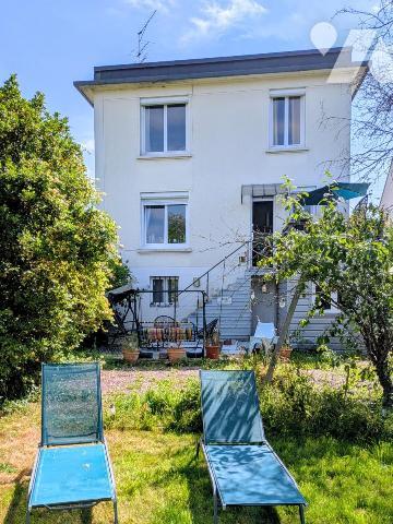 LISIEUX CENTRE MAISON AVEC JARDIN PROCHE TOUTES COMMODITES