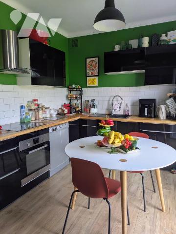 LISIEUX CENTRE MAISON AVEC JARDIN PROCHE TOUTES COMMODITES