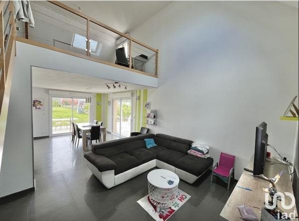 Maison 4 pièces de 122 m² à Pirou (50770)