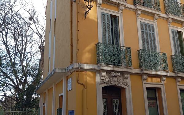 Appartement à vendre    3 pièces •  Solliès-Pont