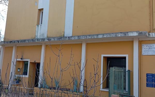 Appartement à vendre    3 pièces •  Solliès-Pont