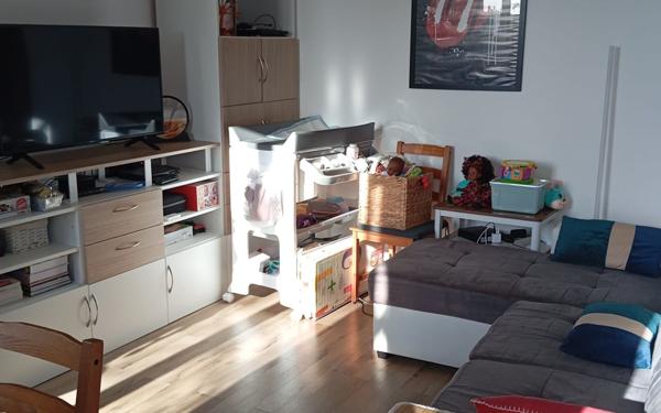 Appartement à vendre    3 pièces •  Solliès-Pont