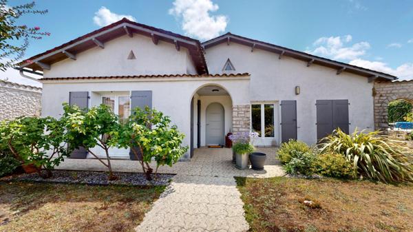 Centre ville, maison rénovée avec goût