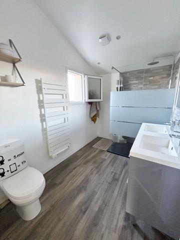 Maison 7 pièce(s) avec sous-sol et piscine sur 1500 m² de terrain