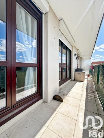 Appartement 2 pièces de 56 m² à Vaujours (93410)