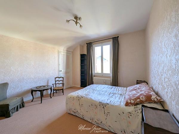 Lourdes – Maison de caractère style basque, modulable, idéale pour un projet familial ou locatif.