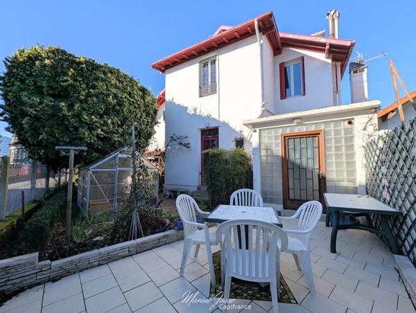 Lourdes – Maison de caractère style basque, modulable, idéale pour un projet familial ou locatif.