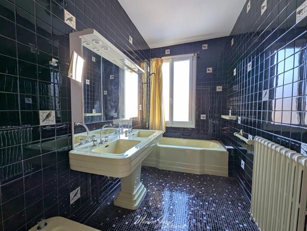 Lourdes – Maison de caractère style basque, modulable, idéale pour un projet familial ou locatif.