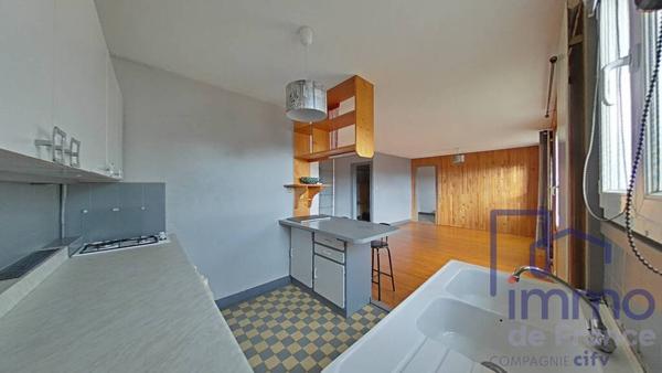 GRAND T2 EN DERNIER ÉTAGE - IDÉAL INVESTISSEUR