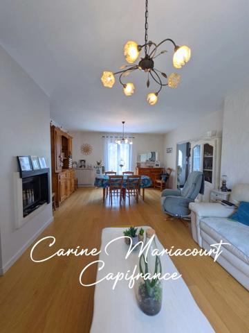 Maison 4 chambres sur sous-sol avec espace de vie de plain-pied et grand garage – Terrain 1701 m² – proche La Crèche et Saint-Maixent-l’École (79)