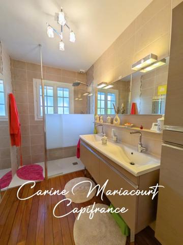 Maison 4 chambres sur sous-sol avec espace de vie de plain-pied et grand garage – Terrain 1701 m² – proche La Crèche et Saint-Maixent-l’École (79)